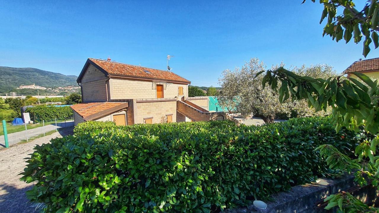 Spicchio Di Luna - Casa Vacanze Albiano Magra Exterior photo